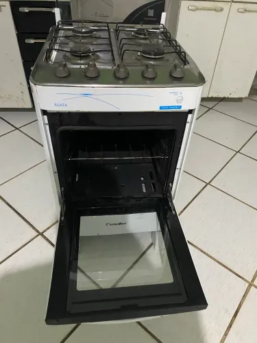 Fogão elétrico 4 bocas esmaltec em perfeito estado de conservação