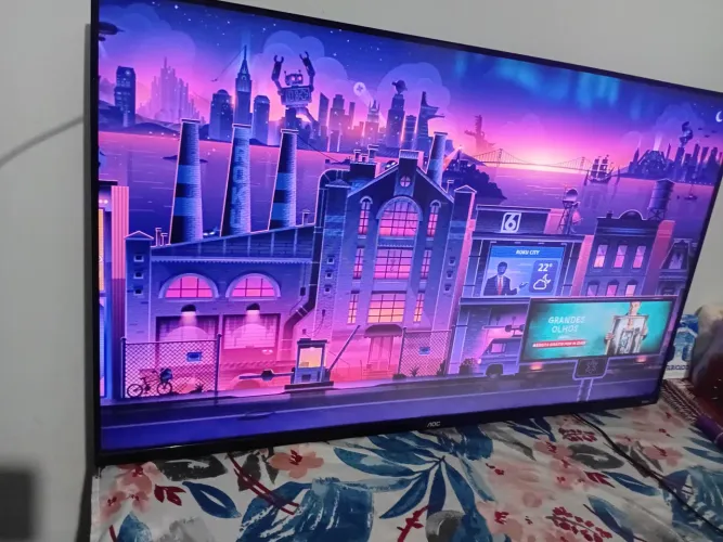 Smart TV AOC Roku 43" Full HD - Impecável! C/ Controle e Antena