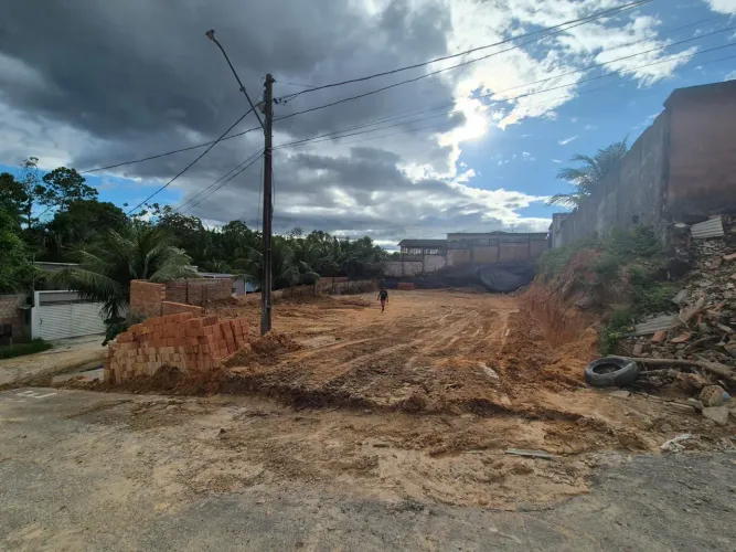 Terreno 600m² pronto para construir