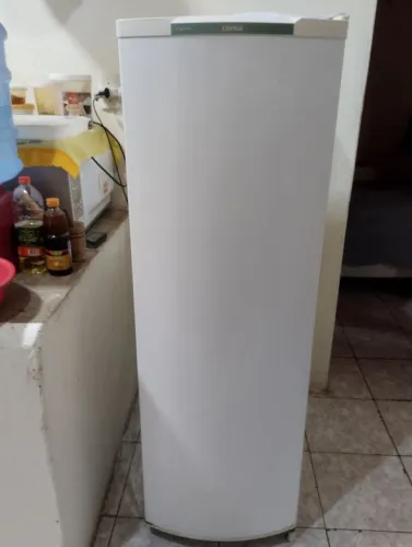 Vendo geladeira Consul palito