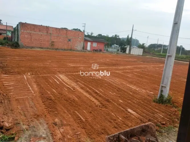 Terreno 310,80m² , 12 x 25,90m² Centro de Barra Velha - SC