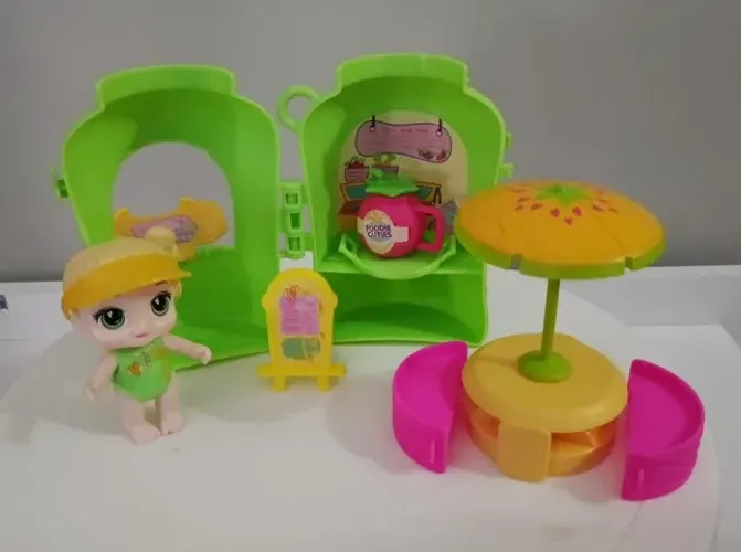 Baby Alive Foodie Cuties Garrafa (Série Sol)