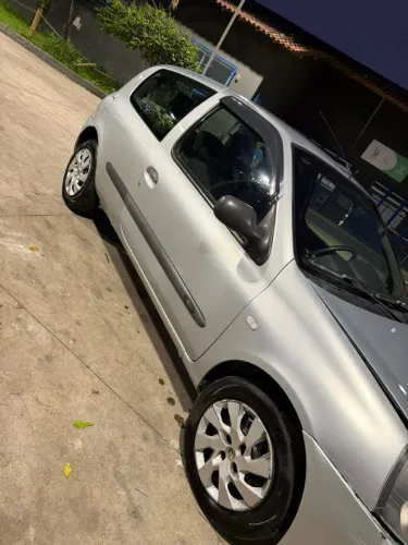 Renault Clio Expression 1.0/1.0 Hi-power 16V 3P 2006
