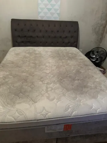 Cama Box Queen Size Completa: Colchão Pillow Top + Base + Cabeceira Capitonê em Veludo