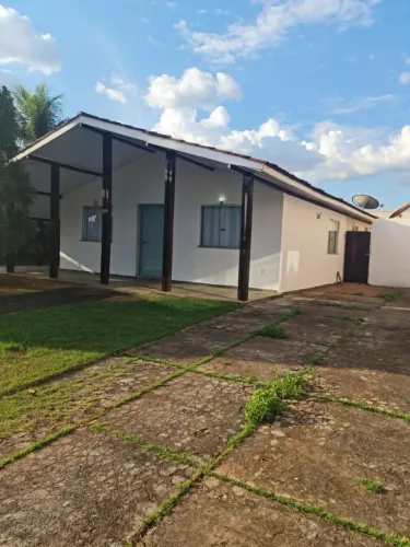 Vendo uma Casa no Condomínio Vila da Eletronorte possui 320 metros quadrados com 3 quartos