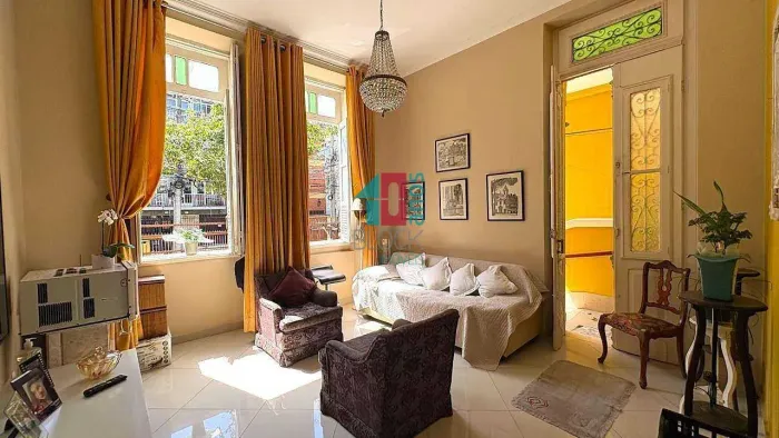 Maracanã | Casa de Rua 5 quartos, sendo 5 suites