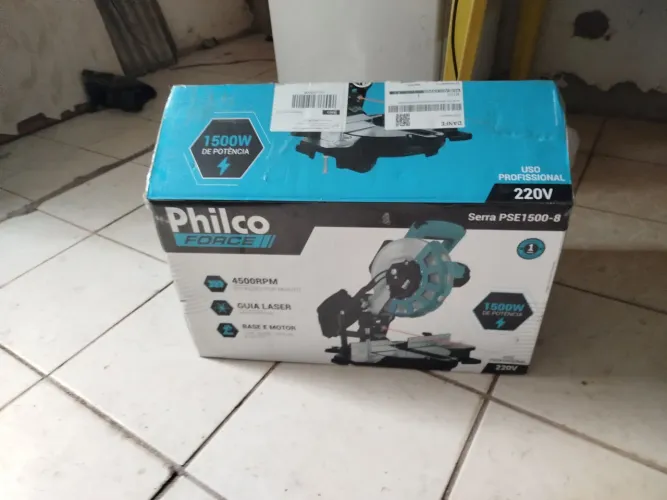 vendo uma meia esquadrilha e uma furadeira