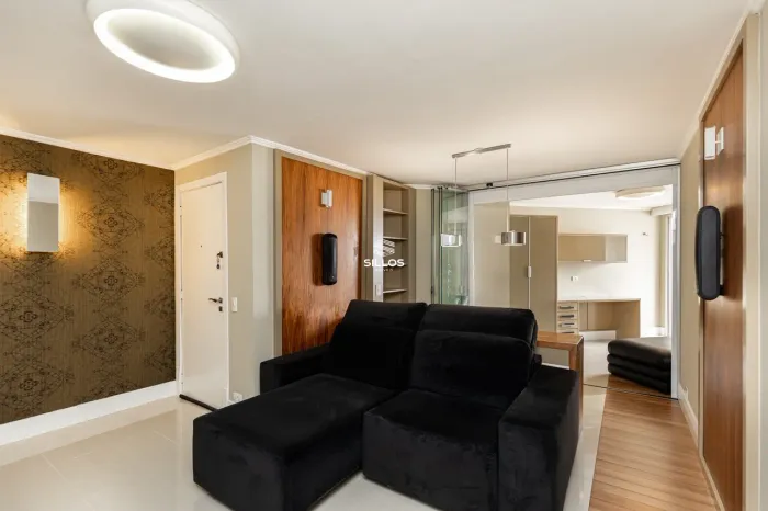 Apartamento para alugar com 3 quartos no Cabral em Curitiba.