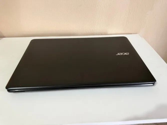 Notebook Acer Aspire E1-572 4gb RAM 500gb Armazenamento