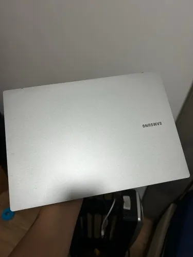 Samsung Galaxy BookGo(modelo de entrada com tela de 14?,4 GB de RAM e 128GB UFS