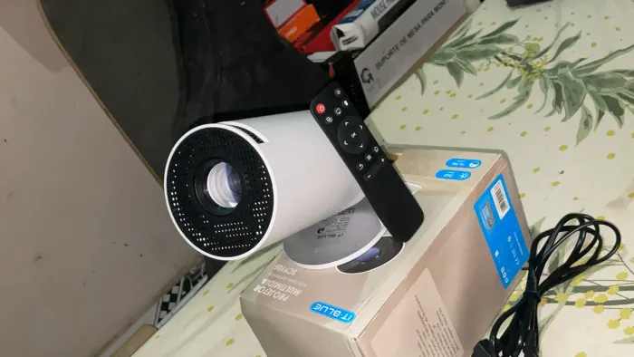 PROJETOR 4K (CINEMA EM CASA)