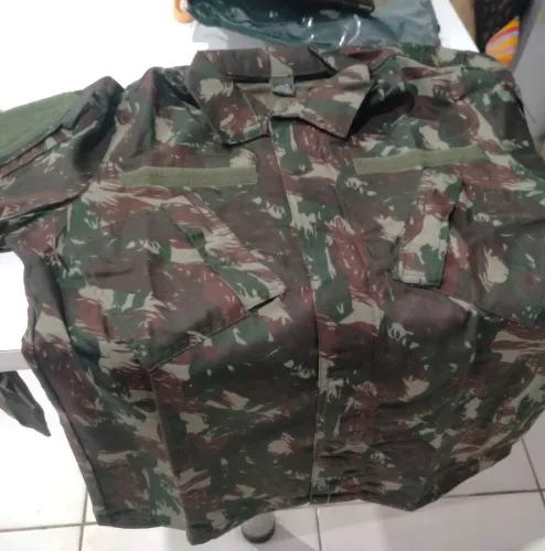 Camisa e calça