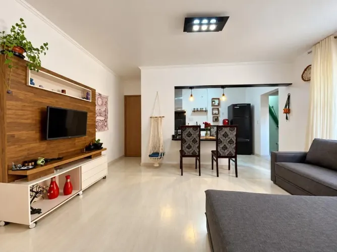 Apartamento de 2 dormitórios à venda na Trindade