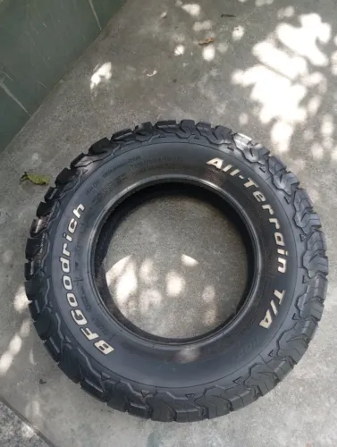 Pneu BF Goodrich 235/70/16