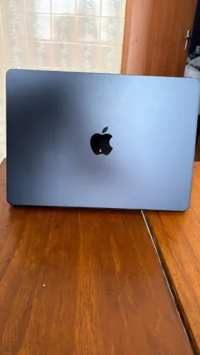Apple 2025 MacBook Air (de 13 polegadas, M4 da Apple. 16GB. 256 GB - IMPECÁVEL