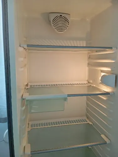 Geladeira Bosh  de 1 porta  -  TODA GELADEIRA. Perfeito Funcionamento! (Só ligar) 