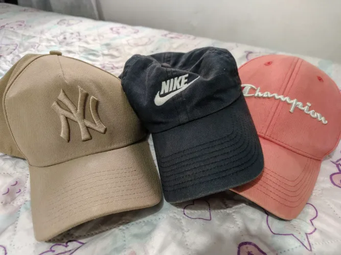 3 bonés originais usados