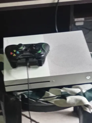 Vendo Xbox one Slim 