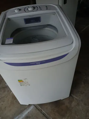 Máquina de lavar Electrolux 13kg