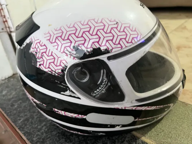 Capacete