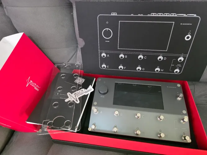 Pedaleira Neural Quad Cortex