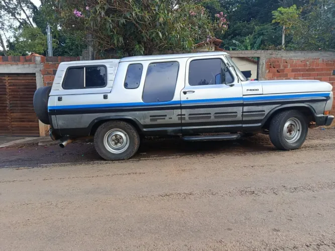 Ford F-1000 Super Diesel / Super Diesel Turbo 1987