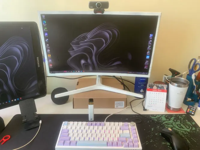 Monitor 144hz Samsung curso 24pol