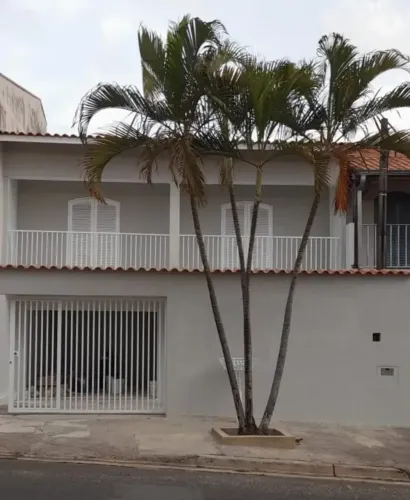 Casa à venda em Vila União, Campinas-SP