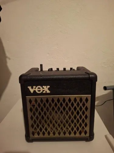 Vende-se caixa de som
