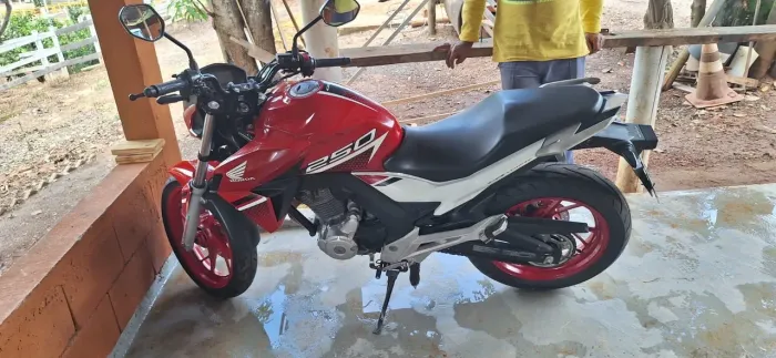 Twister 250 ano 2022