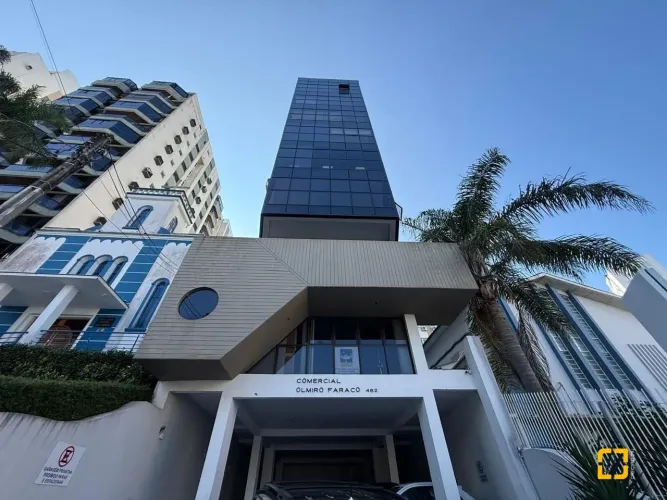 Vaga de garagem no Centro Comercial Olmiro Faraco, Centro de Florianópolis