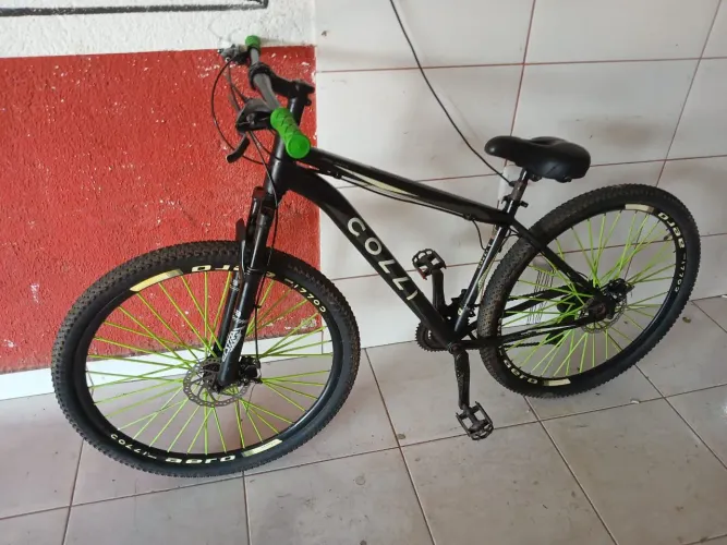 Vende se bicicleta aro 29