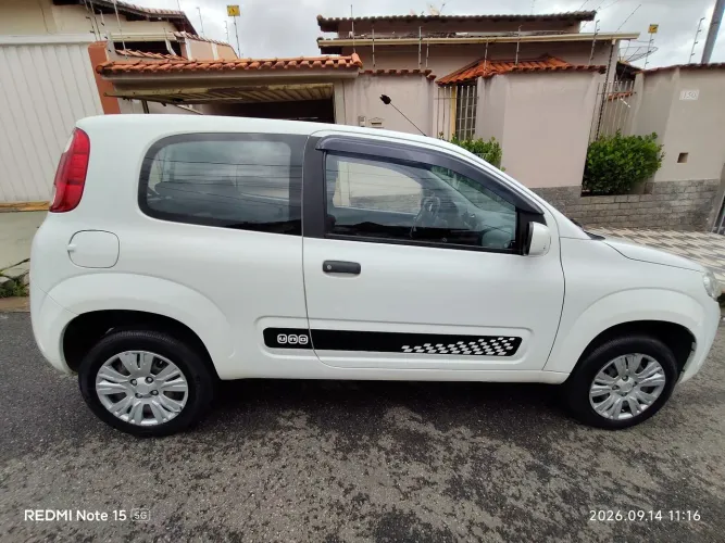 Fiat Uno Vivace 1.0 EVO Fire Flex 8V 3P 2015