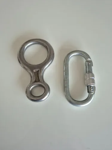 Mosquetão Aço + Freio 8