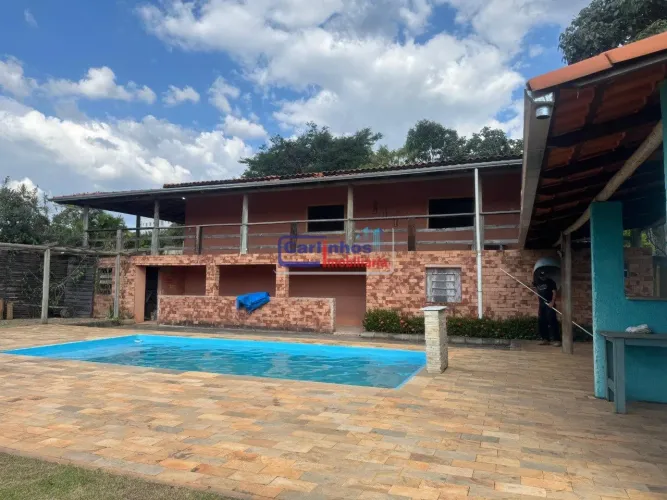 Chácara á venda em Mateus Leme - Vila Suzana