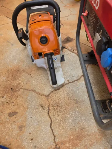 Motoserra 661
