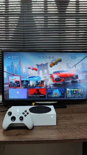 Estudo Proposta de Game inferior como parte do pagamento <br><br>Xbox Séries S 512GB SSD<br><br>R$2350