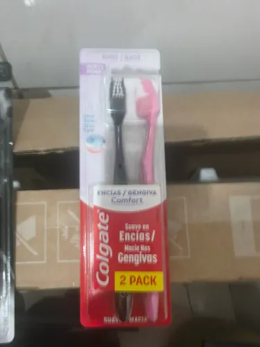 Escovar dental