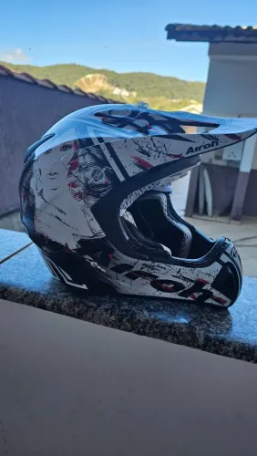 Capacete Airoh
