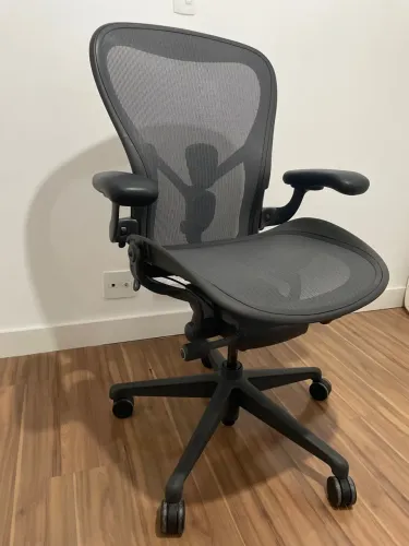 Cadeira New Aeron grafite completa Herman Miller