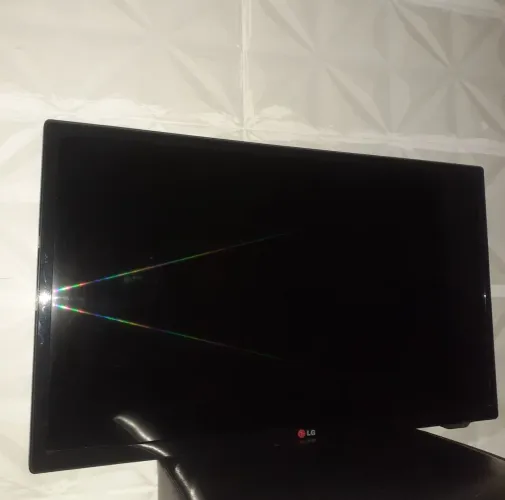 TV Lg Led 32 pol c/base e suporte de parede