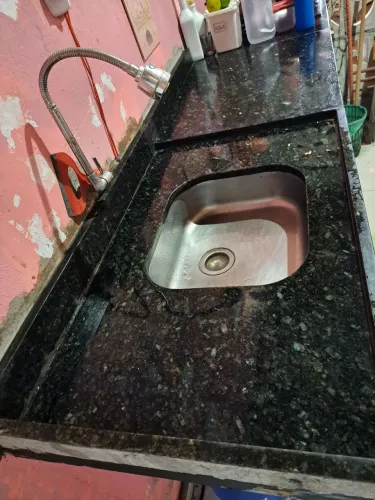Pia granito com cuba
