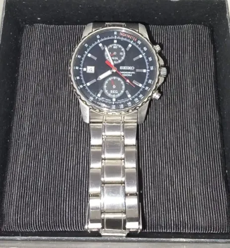 Seiko Cronograph 100M Original - Elegância e Precisão