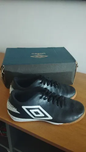 Chuteira Umbro Futsal