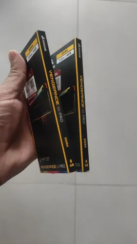 Memória RAM Vengeance RGB Pro preto 8GB x2 Corsair 3600mhz