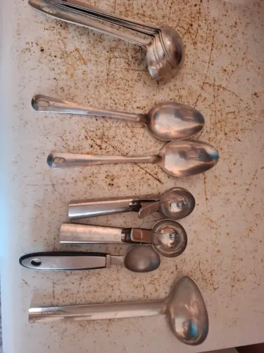 UTENSÍLIOS DE INOX PARA RESTAURANTE / SELF-SERVICE