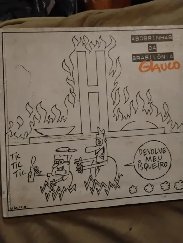 Livro Abobrinhas da Brasilônia cartunista Glauco