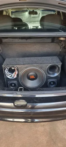 Som automotivo - Módulo Taramps TI 1500 + Caixa JBL (usado)