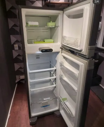 Geladeira inox duplex 275 litros frost free