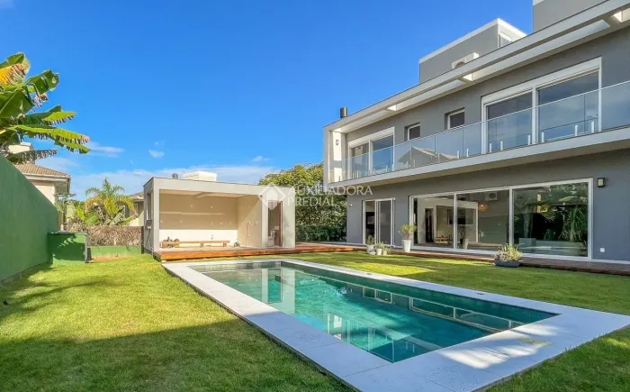 Casa em Condomínio